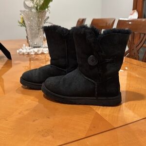 UGG Cozy Black  women Boots size 7